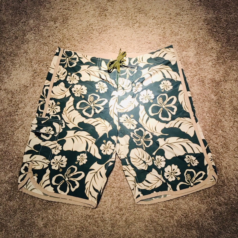 GAP SWIMMING SHORTS - Picture 2 of 4